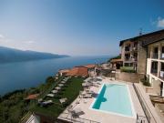 Apartment Dreizimmerwohnung mit Seeblick by Interhome