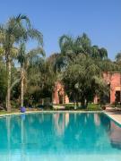 Terrasse privée, piscines & accès parc aquatique à Marrakech