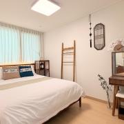 Hongdae Yeonnam Mangwon Walking Distance 3QBED Airport Railroad Luggage Storage Parking