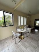 Cozy 1BR Flat in Sunnybank Solo and Couple Travelers