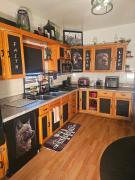 Chicagos Finest- Private 2 bedroom upstairs apartment