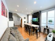 UrbanFlat 115 - Grand Duplex dans le centre de Paris
