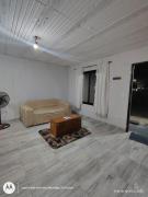 CASA CHALET con PARQUE