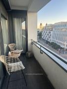 Paris-yard-apartman with free parking