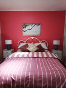 Corporate or Freelance worker & Tasmania Ferry Base-Short Long Stay Geelong