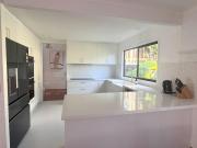 Spacious 3BR Noosa House - Beach & Dining Close Walk