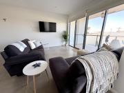 3 Bedroom Townhouse near Caves Beach