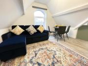 Newly Built Modern& Central Apartment-Free Parking