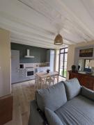 Manoir Saint Joseph - Gîte Jean Cousin - Sens - Piscine - Famille