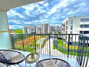 Centre Airport Boutique Designer Bath, 3-4 days best offer, Kitchen, Balkony, Aircon