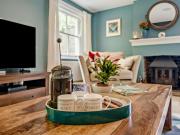 Top Winfrith Newburgh