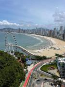 Apartamento com vista impressionante da orla de Balneário Camboriú