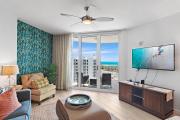 Destin Penthouse Retreat Stunning Views Pools