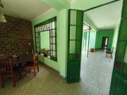 Lo de Miguel - Casa grande con estacionamiento privado