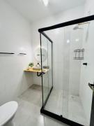 Casa na praia com amplo quintal