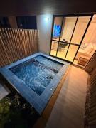 Flat Max Carneiros Suites com Piscina Privativa B04