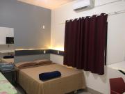 Casa com dois quartos c garagem para dois carros