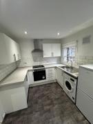 No 3 at MANNERING, LARGE 1 BED NEAR SEFTON PARK AND LARK LANE