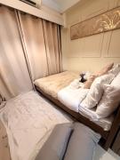 Modern 1BR Condo near MOA & NAIA with WiFi, PS4, Karaoke