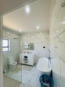 Private entrance room behind out of Africa