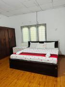 Airport View Home-Stay