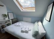 Spacious self contained city apartment