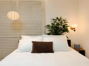 신규할인,잠실 롯데월드,강남성형 가로수길 20분,성수동15분,무제한와이파이,넷플릭스