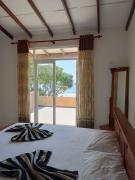 Coral Crest Villa & Restaurant