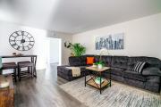 Jungle House Luxury Homes - Columbus Downtown Short North - Steps to Convention Center & Nationwide Arena - Sleeps up to 6 - Free Parking - Over 5,800 Five Stars