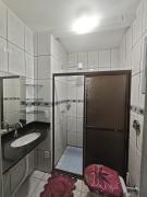 Casa em Foz do Iguaçu Sobrado 3 quartos ,nós fundos de uma casa Top