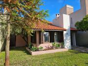 Bela casa próxima ao mar