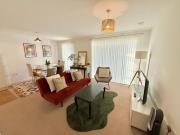 Issara Apartments 49 - Great location & Private Parking