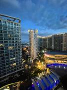 The Jade and Gilt Azure Staycation