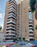 عمارة مميزة باطلاله رائعه و مكيفه بجوار فندق توليب رشدي شارع المعسكر الروماني