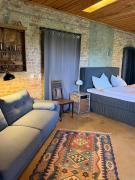 Distilled Calm Private Retreat mit Sauna und Verkostung