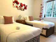 3 bedroom house in Ironbridge with river views