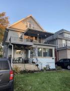 420 friendly 3 bedroom upstairs apartment