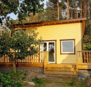 Quiet stay near the beach with patio and grill