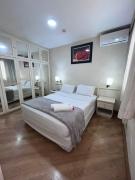 Downtown Living Flat