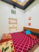 SP guest house 1,5 km from kashi vishawanath