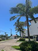 Apê à beira-mar aconchegante com sacada gourmet