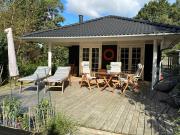 Perfect Base Near Beach And Shops