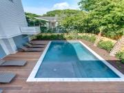 1 block to beach! 500 Carolina Blvd. 5 bd, private pool, screened-in porches