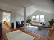 Helle Dachgeschosswohnung mit großer Südterrasse