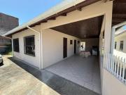 Casas Próximo a praia com 2 e 3 quartos para até 9 pessoas