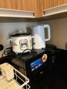 1BR Condo In Pasay Near Airport, Star City,PICC, CCP, MOA and US Embassy With Free WiFi, Swimming Pool and Netflix