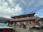 Oh Yaara - Stay n Cafe - Tosh