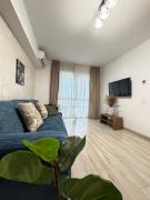 Luxury Newton Towers Apartments by Glam with Parking