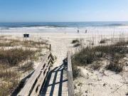 Goin Coastal, 3 min walk to the beach