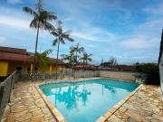 Casa completa a 300m da praia com piscina